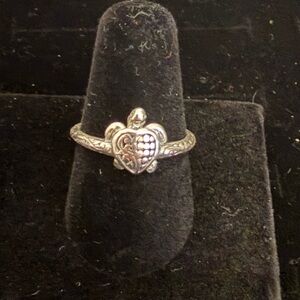 Sterling Silver Turtle Heart Design Ring Size 7